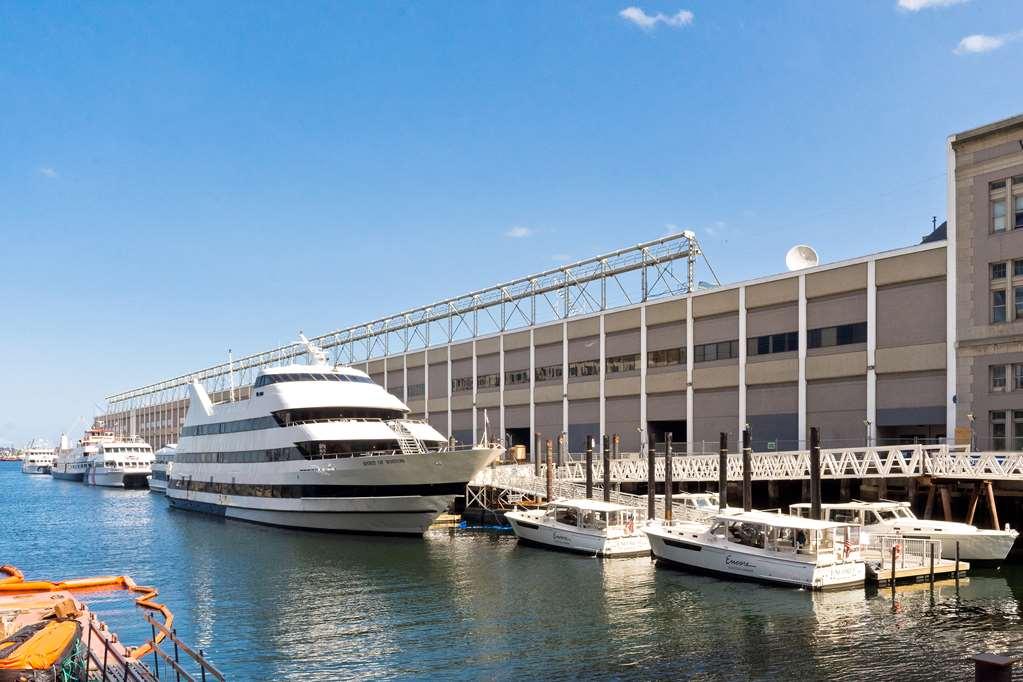 Home2 Suites By Hilton Boston South Bay Eksteriør billede