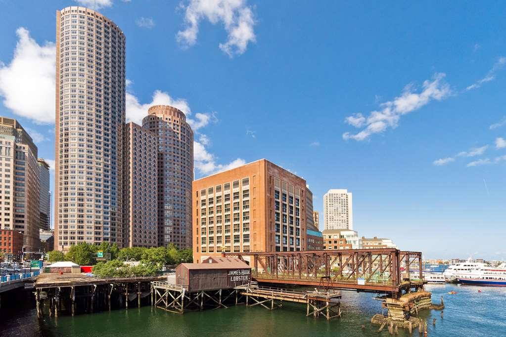 Home2 Suites By Hilton Boston South Bay Eksteriør billede