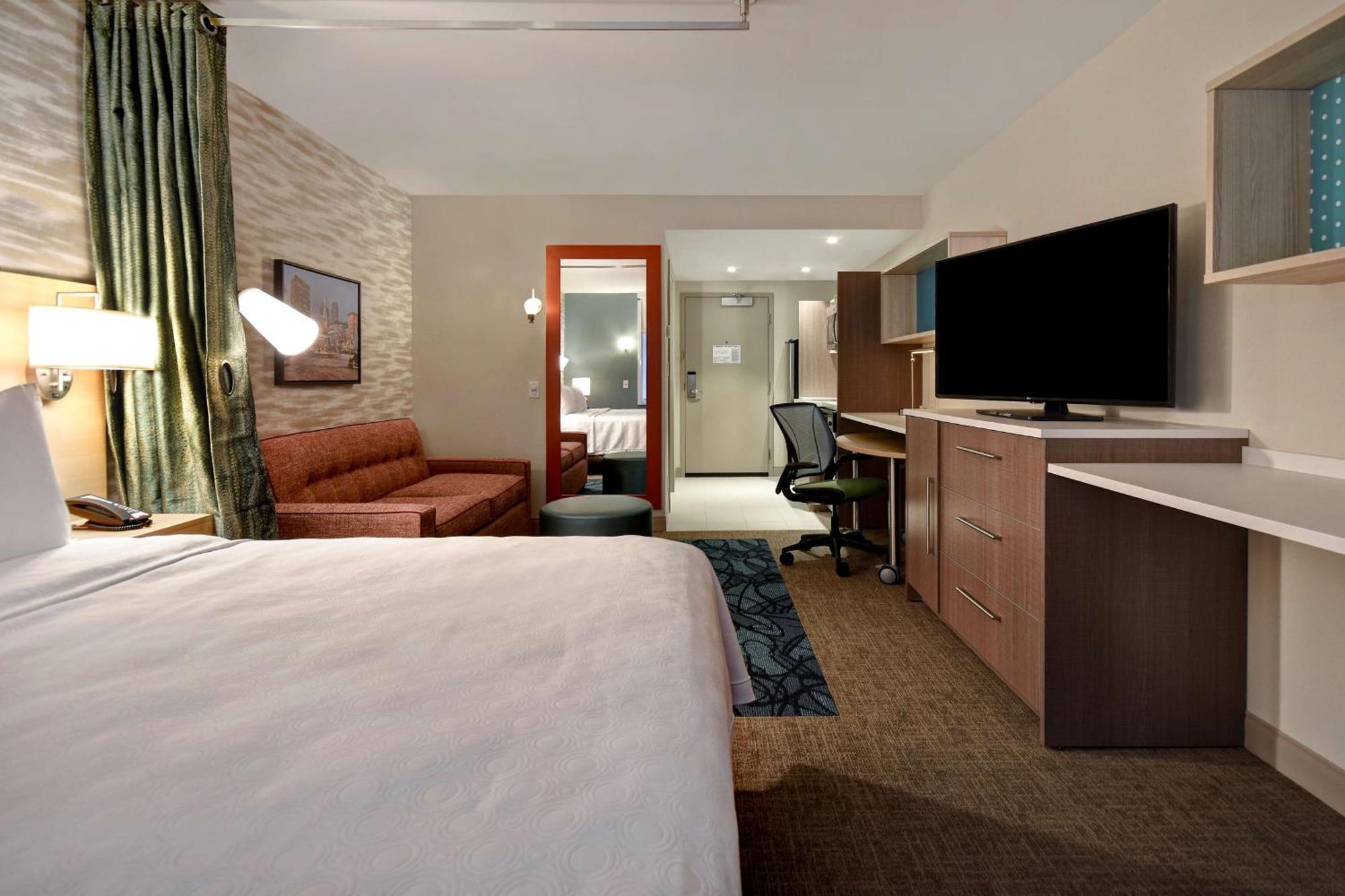 Home2 Suites By Hilton Boston South Bay Eksteriør billede