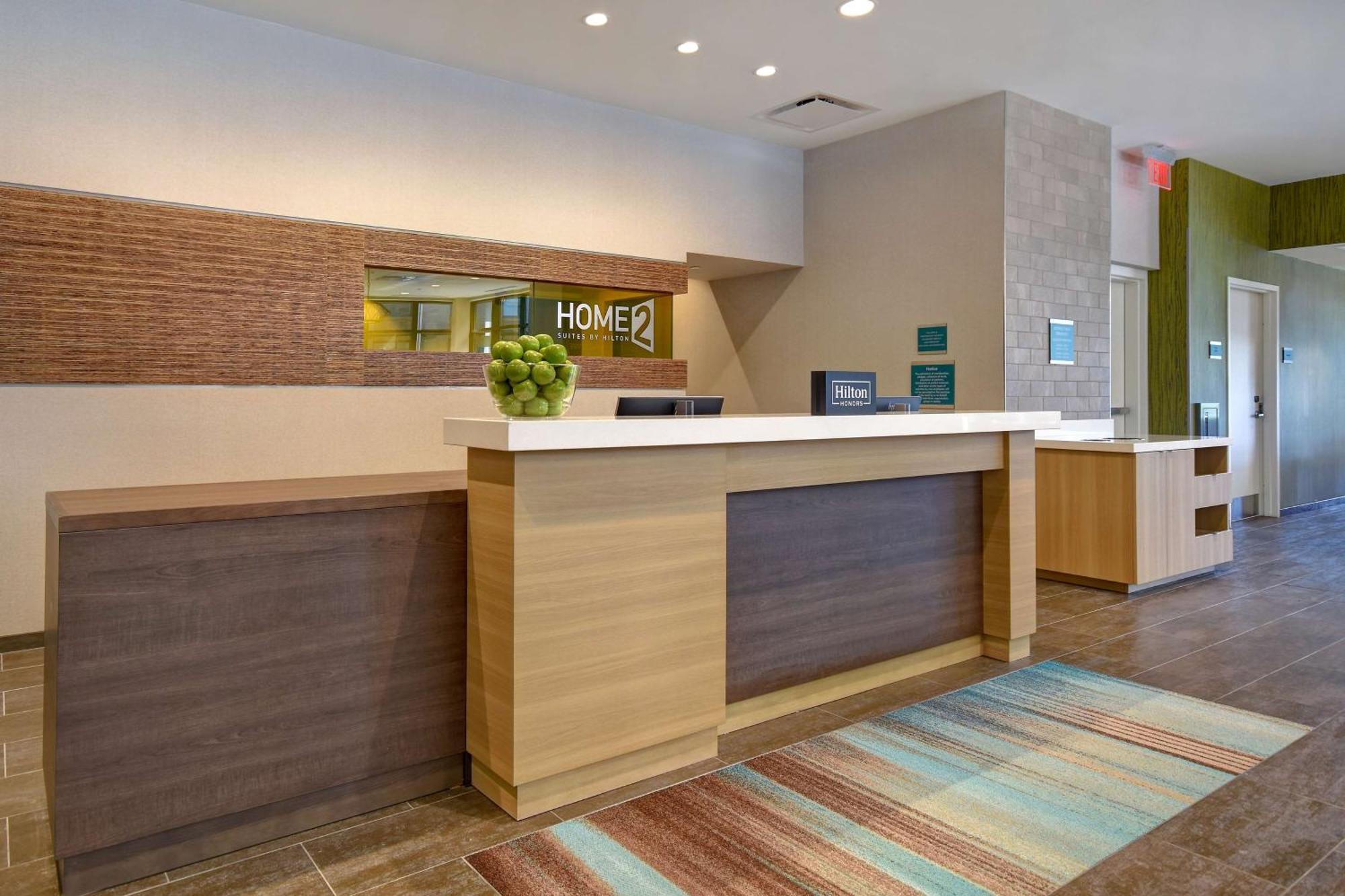 Home2 Suites By Hilton Boston South Bay Eksteriør billede