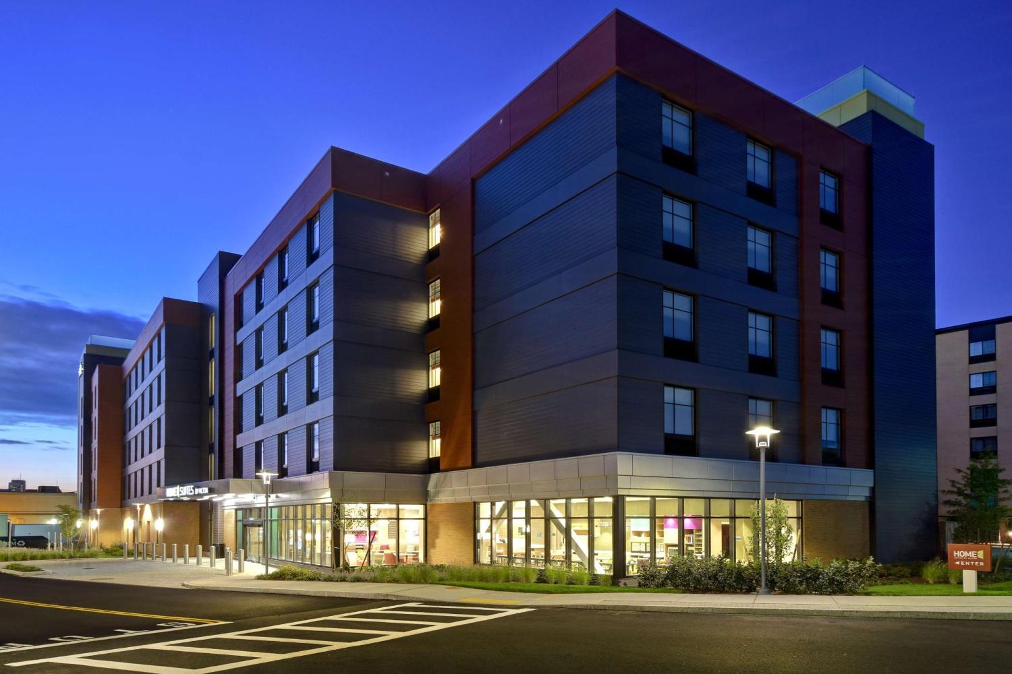 Home2 Suites By Hilton Boston South Bay Eksteriør billede