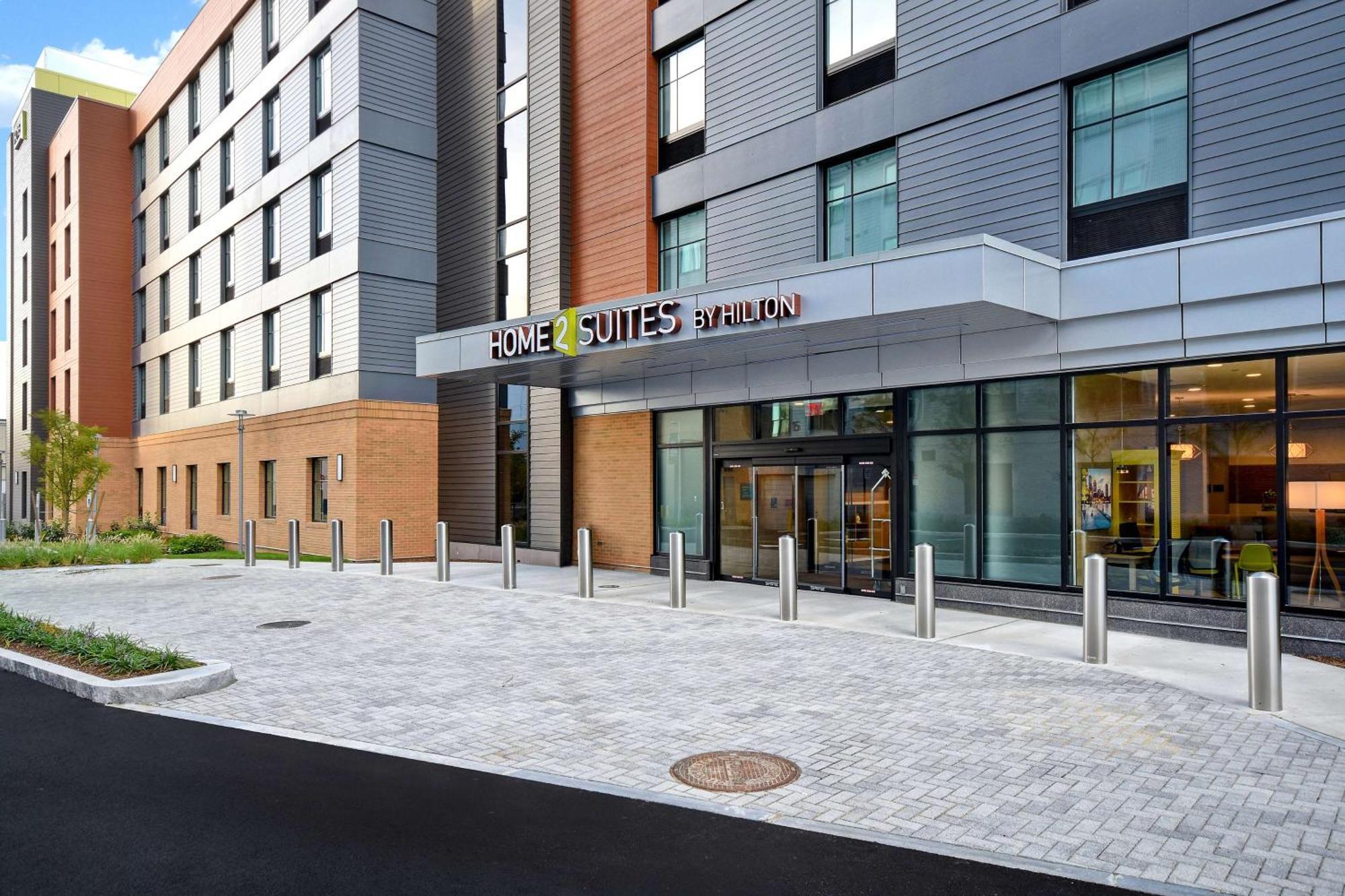 Home2 Suites By Hilton Boston South Bay Eksteriør billede